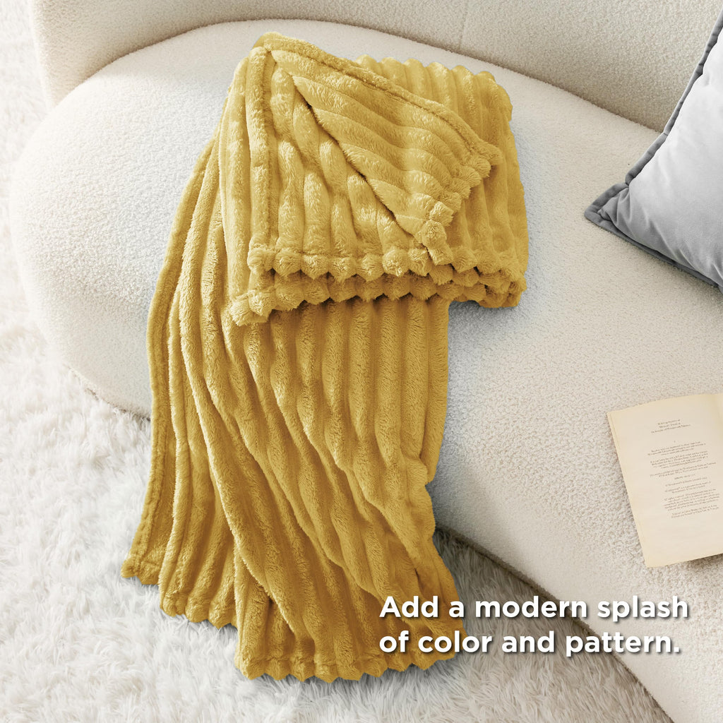 Bedsure Throw Blanket Living Room Home Decor- Gift for Mom Women Men, Soft Fluffy Fleece Cozy Fuzzy Plush Warm White Couch Bed Winter Blanket, Bedroom Christmas Decor Gifts for Him Her, 50x60