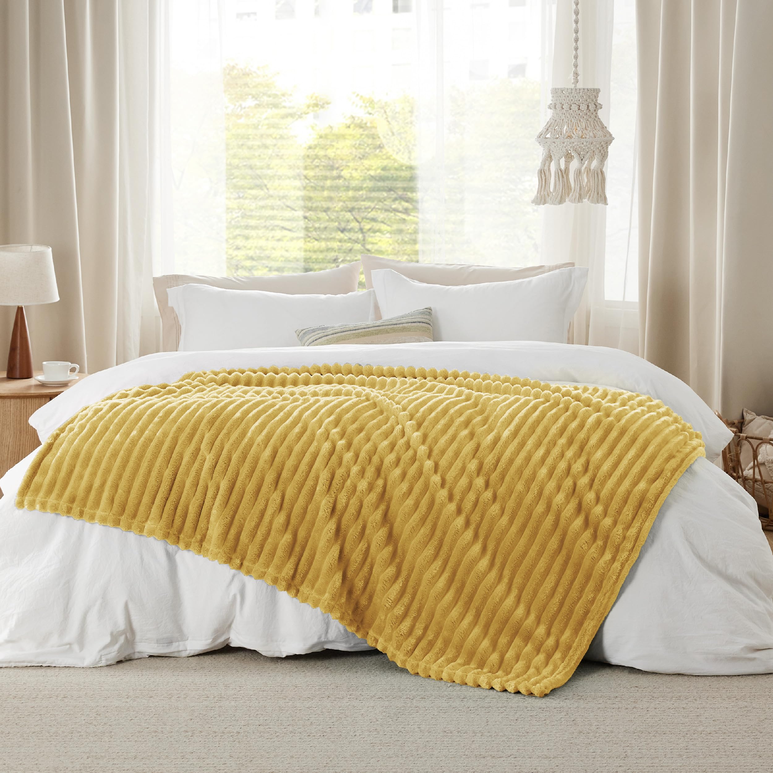 Bedsure Throw Blanket Living Room Home Decor- Gift for Mom Women Men, Soft Fluffy Fleece Cozy Fuzzy Plush Warm White Couch Bed Winter Blanket, Bedroom Christmas Decor Gifts for Him Her, 50x60